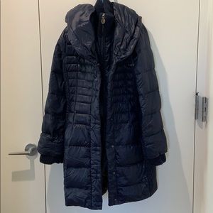 Tahari womens down coat size M